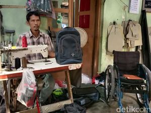 Kisah Penyandang Disabilitas Perajin Tas Bertahan di Tengah Pandemi Kisah Penyandang Disabilitas Perajin Tas Bertahan di Tengah Pandemi