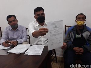 Seorang Nasabah Bank di Solo Ngaku Kehilangan Duit Tabungan Rp 72 Juta Seorang Nasabah Bank di Solo Ngaku Kehilangan Duit Tabungan Rp 72 Juta