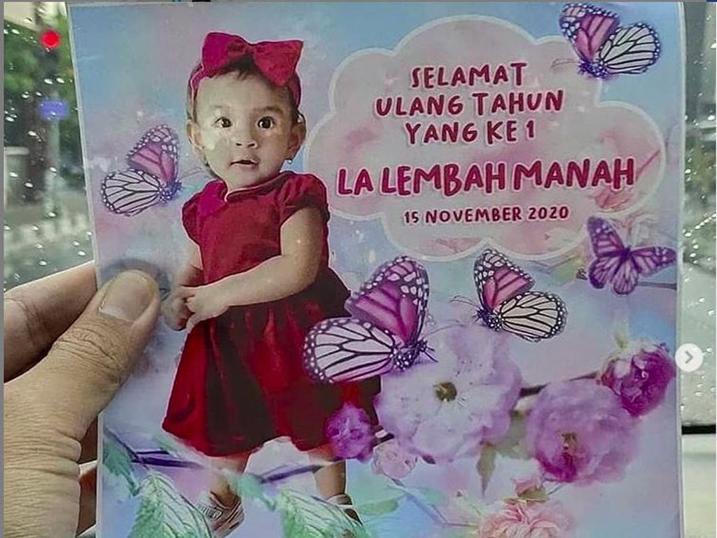 La Lembah Manah Ultah ke-1, Wajah Cucu Jokowi Itu Bikin Penasaran La Lembah Manah Ultah ke-1, Wajah Cucu Jokowi Itu Bikin Penasaran