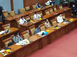 Nadiem Pastikan Semua Guru Honorer Bisa Ikut Seleksi Pegawai Tahun 2021