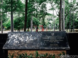 Walhi Tolak Proyek Bakar-bakaran Sampah, DLH DKI Pastikan Ikuti Aturan