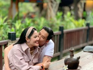 Nindy Ayunda Jawab Kemungkinan Rujuk dengan Askara Parasady Nindy Ayunda Jawab Kemungkinan Rujuk dengan Askara Parasady