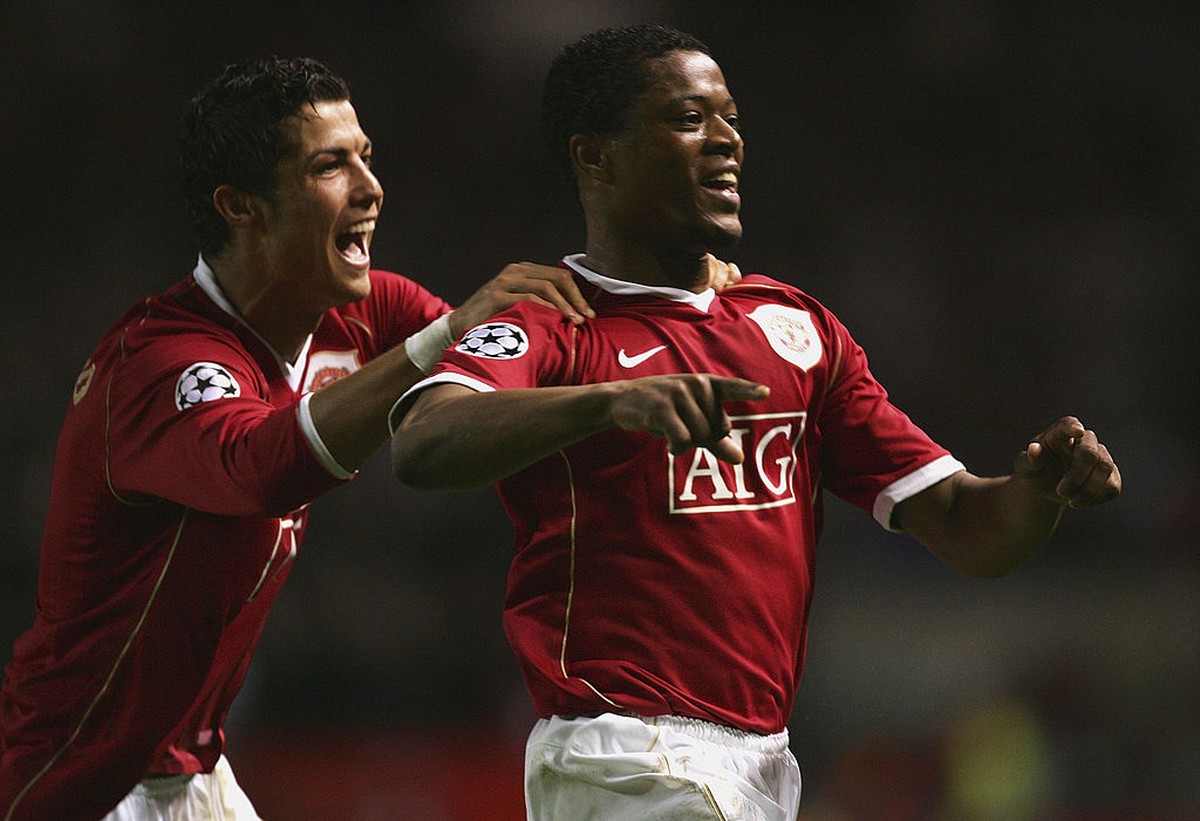 Evra Sindir Telak Carragher yang Suka Kritik Ronaldo! (Getty Images)