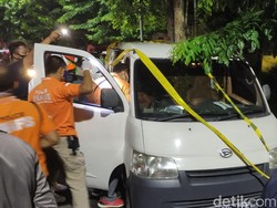 Seorang Pria Ditemukan Tewas dalam Mobil Rental di Semarang