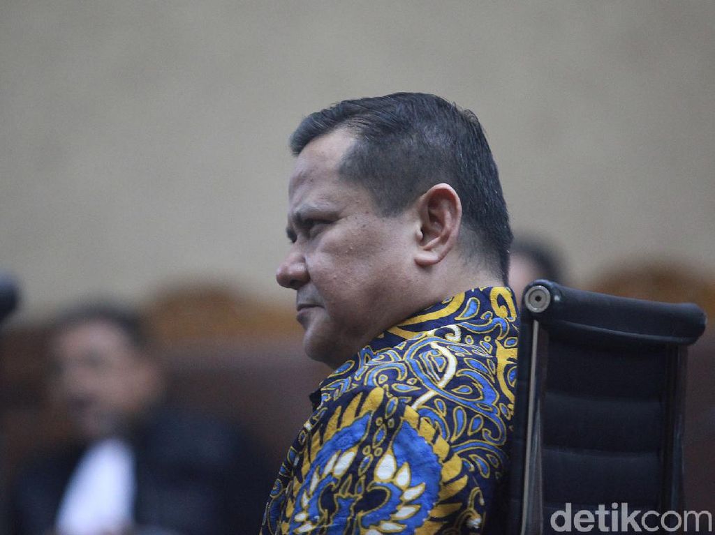 Beda Nasib Irjen Napoleon dari Pinangki dan Djoko Tjandra Beda Nasib Irjen Napoleon dari Pinangki dan Djoko Tjandra
