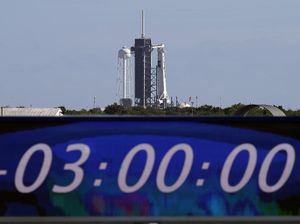 Detik-detik Roket SpaceX Terbangkan 4 Astronaut ke Antariksa Detik-detik Roket SpaceX Terbangkan 4 Astronaut ke Antariksa