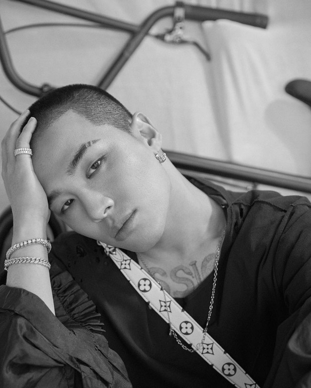 Taeyang saat ini menjadi salah satu idol K-Pop paling terkenal di dunia, tetapi sebelum mendapatkan posisinya saat ini dia harus menghadapi kesulitan yang berat.