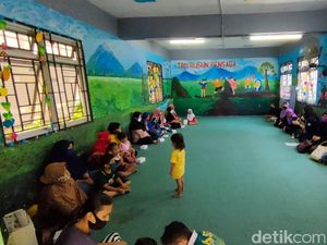 Alumnus Psikologi Unair Dampingi Warga Surabaya Jalani Masa Pandemi COVID-19