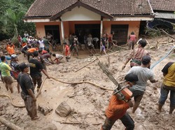 Update Longsor di Banyumas: 2 Kakak-Adik yang Hilang Ditemukan Tewas