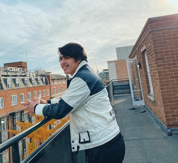 artis yang kuliah di luar negeri