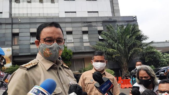 Anies Klaim Kasus COVID DKI Melonjak Usai Warga Long Weekend ke Luar Kota Anies Klaim Kasus COVID DKI Melonjak Usai Warga Long Weekend ke Luar Kota