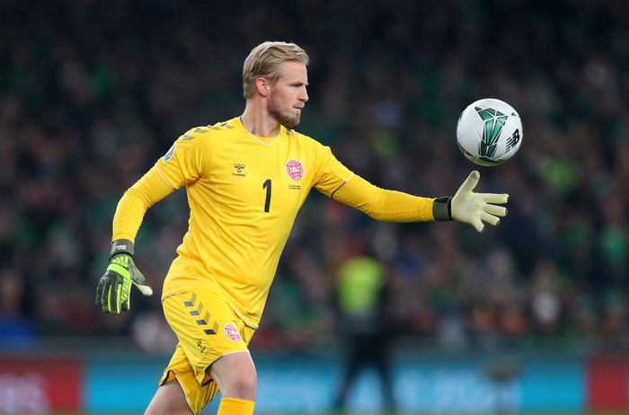 Kasper Schmeichel DUBLIN, IRELAND - NOVEMBER 18: Kasper Schmeichel of Denmark during the UEFA Euro 2020 qualifier between Republic of Ireland and Denmark so at Dublin Arena on November 18, 2019 in Dublin, . (Photo by Catherine Ivill/Getty Images)