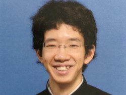 Nggak Nyangka, Pria Culun Berubah Jadi Wanita Seksi dengan Makeup dan Kostum