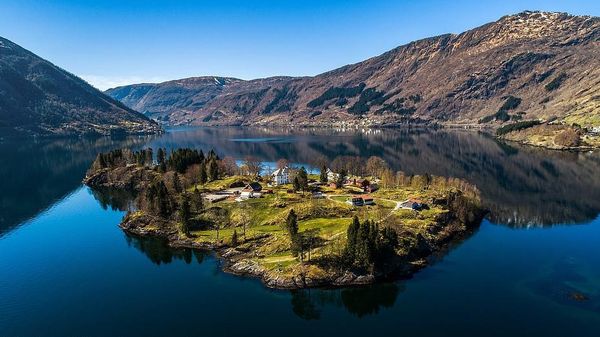 Foto: Pulau Setan Dijual Rp 46 Miliar