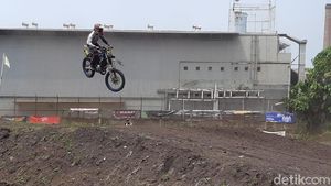 Melihat Sirkuit Off Road Tersembunyi di Jakarta