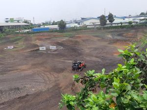 Takut Gaji Turun, Buruh Tolak Kawasan Industri Pulogadung Pindah ke Subang Takut Gaji Turun, Buruh Tolak Kawasan Industri Pulogadung Pindah ke Subang