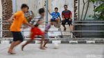 Stadion Dadakan Anak-anak Bukit Duri di Jalan Inspeksi Ciliwung