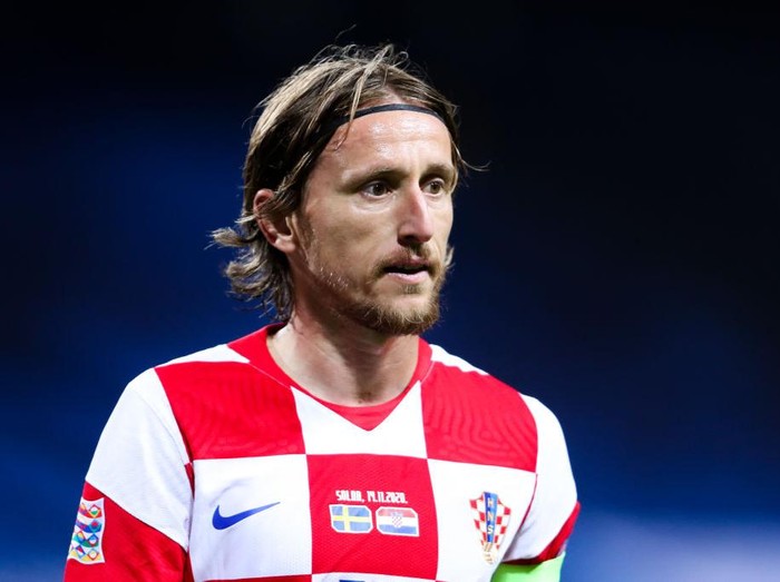 STOCKHOLM, SWEDEN - NOVEMBER 14: Luka Modric of Croatia looks on during the UEFA Nations League group stage match between Sweden and Croatia at Friends Arena on November 14, 2020 in Stockholm, Sweden. (Photo by Linnea Rheborg/Getty Images)