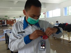 AHM Best Student Temukan Alat Pendeteksi Jarak Fisik Saat Pandemi