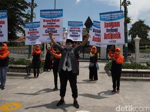 Aksi Peringatan Pekan Antimikroba Internasional 2020