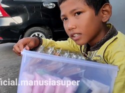 Inspiratif! Begini Perjuangan 5 Bocah Jualan Makanan Demi Bantu Orang Tua