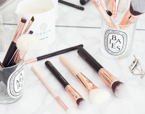 tips dan rekomendasi pembersih alat makeup