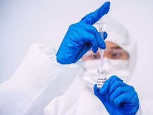 Vaksin COVID-19 Pfizer Bakal Segera Berizin, Ini Kelompok Pertama Penerimanya Vaksin COVID-19 Pfizer Bakal Segera Berizin, Ini Kelompok Pertama Penerimanya