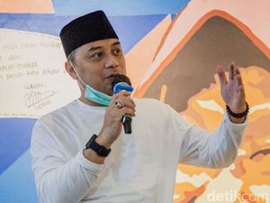 Eri Cahyadi Komitmen Naikkan Insentif Bulanan Kader Posyandu hingga Bumantik Eri Cahyadi Komitmen Naikkan Insentif Bulanan Kader Posyandu hingga Bumantik