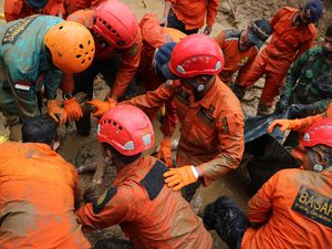 Korban Terakhir dari 4 Sekeluarga Tertimbun Longsor Banyumas Ditemukan Tewas