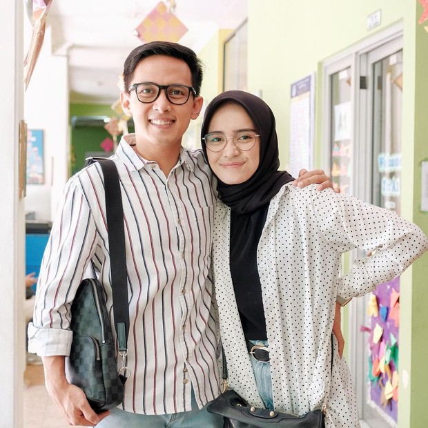 Foto: Instagram/analisa.widyaningrum/ Ana dan suami layaknya pasangan muda