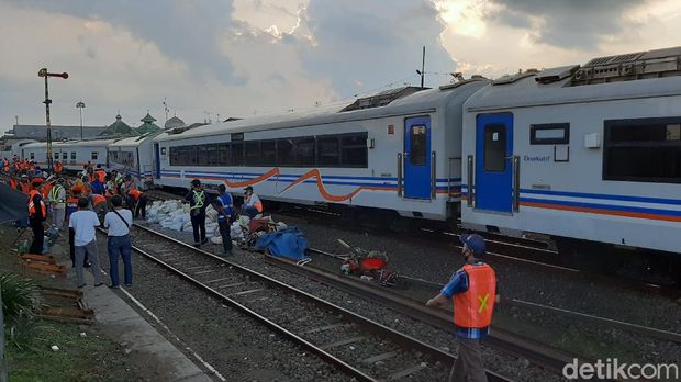 gerbong jalan sendiri