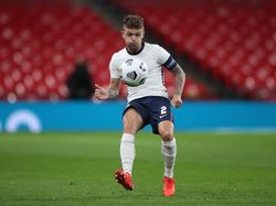 Persaingan Bek Kanan Timnas Inggris Ketat, Trippier Takut Gak?