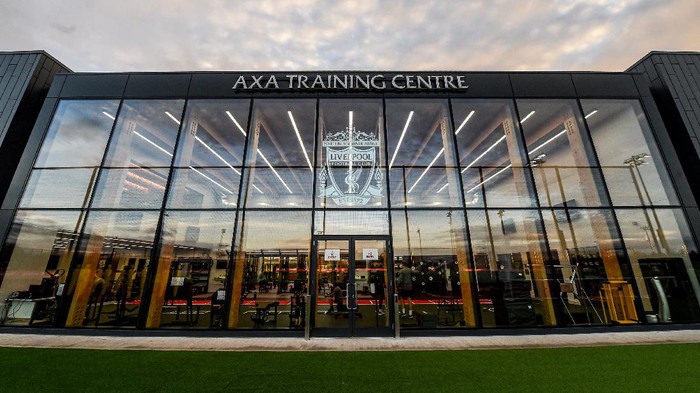 Liverpool meresmikan lapangan latihan terbarunya, AXA Training Center