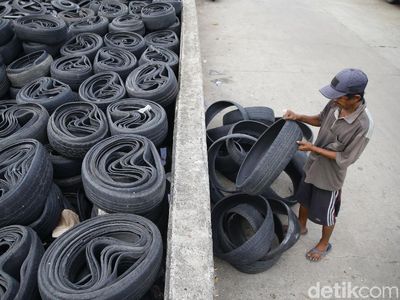 Meraup Untung dari Bisnis Limbah Ban Bekas