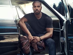 Michael B Jordan Tabrak Mobil Parkir, Jalan dan Lapor ke Polisi Sendiri Michael B Jordan Tabrak Mobil Parkir, Jalan dan Lapor ke Polisi Sendiri