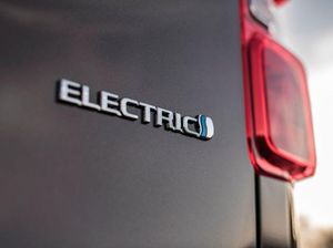 Tahun Depan Pejabat Kementerian Perhubungan Wajib Pakai Mobil Listrik