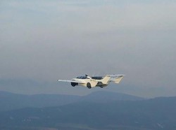 Mobil Terbang Sukses Diuji Coba, Cuma 3 Menit Bisa Berubah Jadi Pesawat