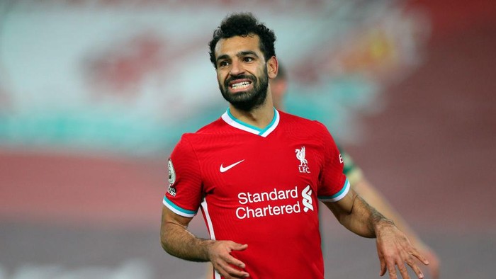 LIVERPOOL, ENGLAND - OCTOBER 24: Mohamed Salah of Liverpool reacts during the Premier League match between Liverpool and Sheffield United at Anfield on October 24, 2020 in Liverpool, England. Sporting stadiums around the UK remain under strict restrictions due to the Coronavirus Pandemic as Government social distancing laws prohibit fans inside venues resulting in games being played behind closed doors. (Photo by Peter Byrne - Pool/Getty Images)