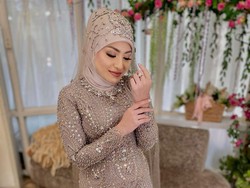 Nathalie Holscher Bimbang Pindah Agama, Dengar Pria Bisikan Kalimat Syahadat