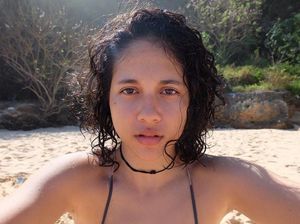 10 Potret Sitha Marino yang Kini Jadi Pacar Bastian Steel