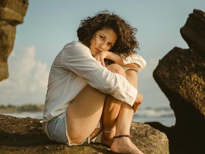 Keseruan Sitha Marino Saat Makan Kebab dan Ngemil Es Krim