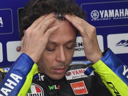 Pakai Set-Up Baru saat Latihan, Rossi Malah Keteteran