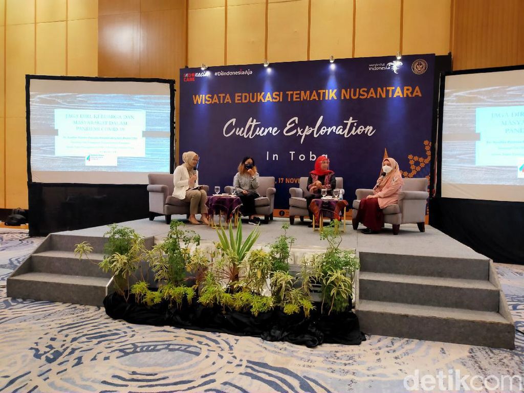 Budaya Batak Jadi Daya Tarik Danau Toba untuk Turis Budaya Batak Jadi Daya Tarik Danau Toba untuk Turis