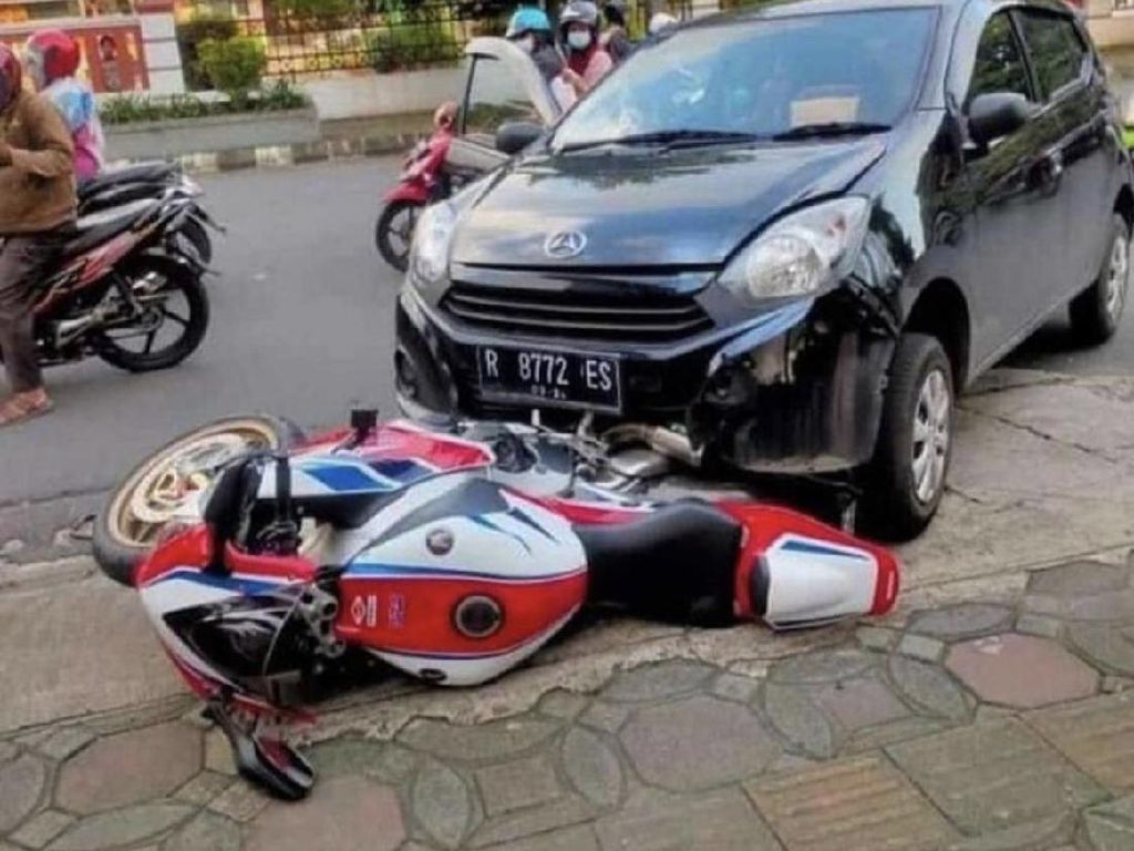 Adem! Kasus Honda CBR1000RR SP vs Daihatsu Ayla Berujung Damai
