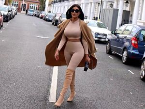 Selebgram Ini Habiskan Rp 8 M untuk Mirip Kim K, Sering Dimintai Foto Bareng