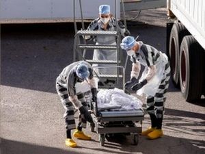 Kewalahan, El Paso Kerahkan Tahanan Angkut Jenazah Pasien Corona