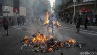 Warga Chile Demo Tuntut Presiden Sebastian Pinera Mundur