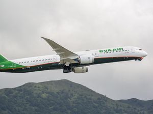 Pesawat Besar Eva Air Jakarta-Taipei Turbulensi Hebat, 6 Kru Terluka Pesawat Besar Eva Air Jakarta-Taipei Turbulensi Hebat, 6 Kru Terluka