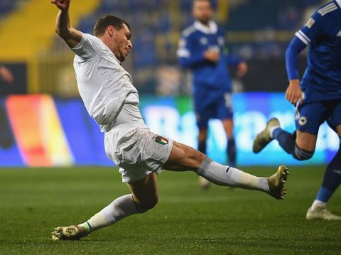 SARAJEVO, BOSNIA AND HERZEGOVINA - NOVEMBER 18: Andrea Belotti of Italy scores the opening goal during the UEFA Nations League group stage match between Bosnia-Herzegovina and Italy at Bilino Polje Stadium on November 18, 2020 in Zenica, Bosnia and Herzegovina. (Photo by Claudio Villa/Getty Images)