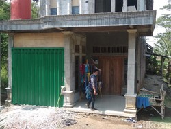 Pencuri Bacok Pasutri di Mojokerto Usai Kepergok Bobol Rumahnya